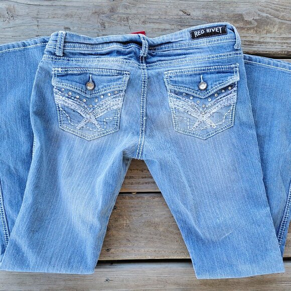 Red Rivet Women's Rhinestone Low Rise Jeans - Picture 1 of 7